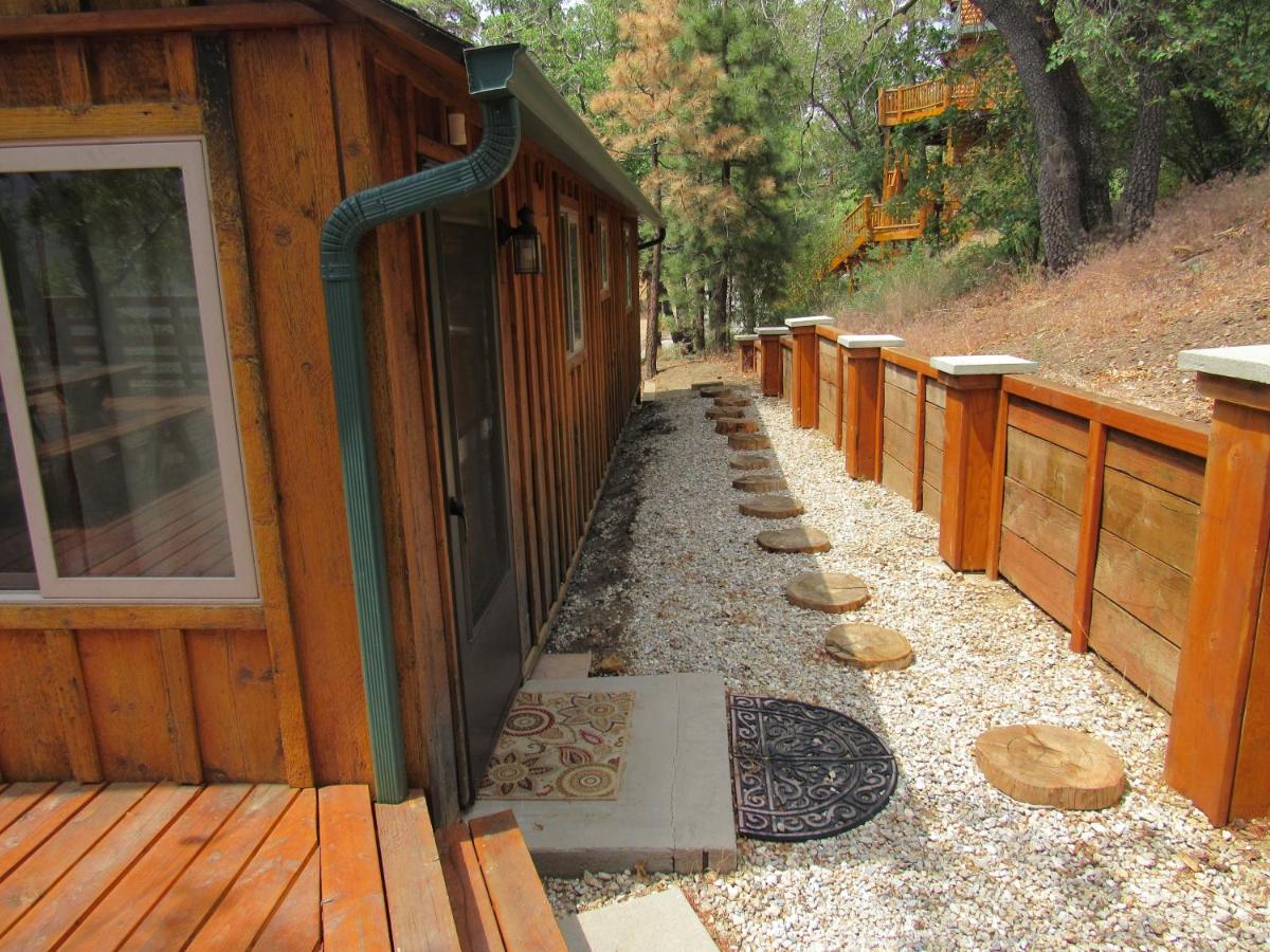 Hillside Hideaway -View Of Ski Slope From Charming Deck Big Bear Lake Bagian luar foto